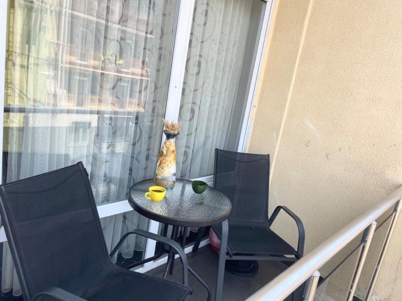 Apartment Vaja Fshavela N16 Батуми Экстерьер фото