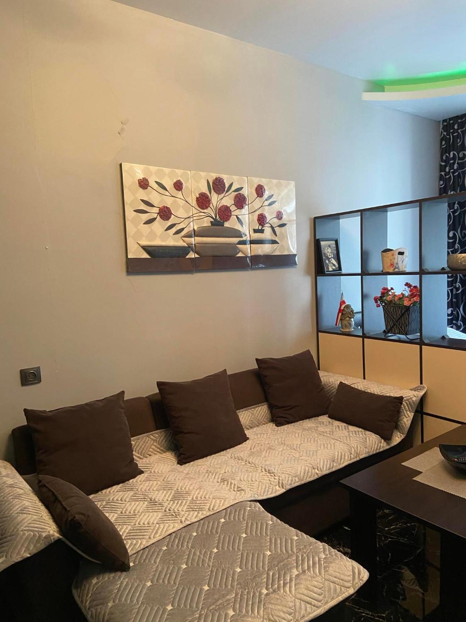 Apartment Vaja Fshavela N16 Батуми Экстерьер фото